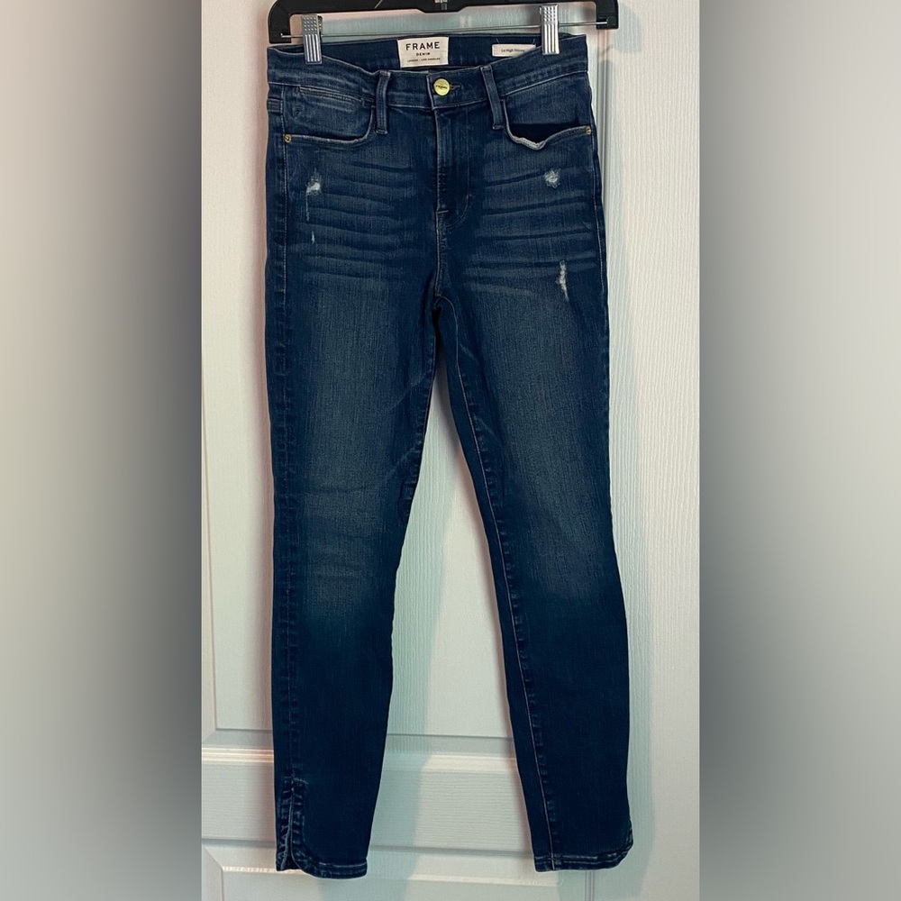 FRAME Denim Le High Skinny‎ Jean With Curve Side Slit In Bustle
